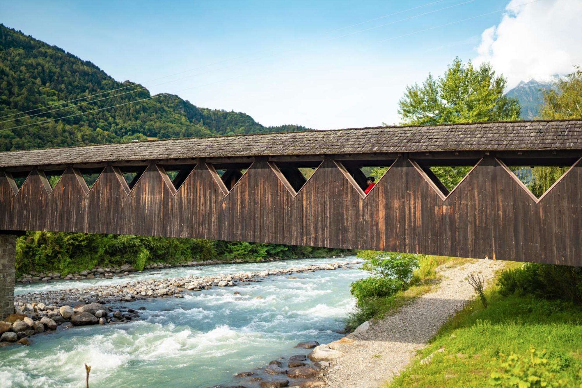 Ferienwohnungen St Hippolyt Mit Hallenbad Lagundo Exterior foto